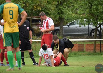 Podlesí zvládlo důležitý zápas s trápícím se Rožnovem. Fotbal šel na 40 minut stranou, přejeme brzké uzdravení Jakubu Šavrdovi