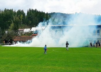 Derby, dýmovnice, drama, Rožnov opět boduje