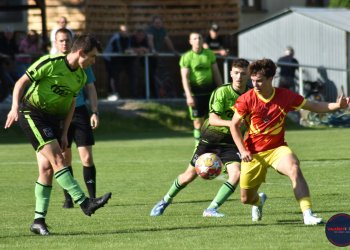 Ratiboř po porážce v Poličné vypadal pro závěr z postupové hry. Domácí to zvládli nakonec i v osmi v poli