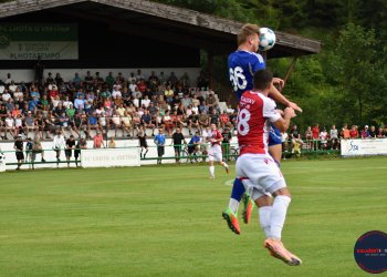 Hlubina loupila na Lhotě: Vsetín sráží chyby v defenzivě, trenér Pazdera nabádá k práci
