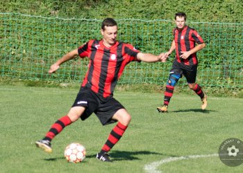Francovka doma nepotvrdila roli lídra. Modra hvězda měla loupežnickou náladu