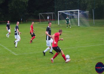 Juřinku doma v derby proti Podlesí vyloučení nezastavilo. Petrů měl den
