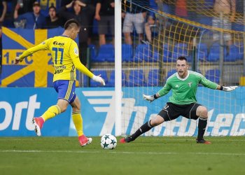 ŠEVCI ZABOJUJÍ O BODY NA HŘIŠTI KARVINÉ