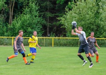 Valašská Bystřice si otevřela proti Růžďce střelnici. Hattrickem se blýskl Adamec