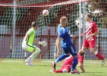Veselá prohrála vysoko derby ve Slušovicích. 78 minut byla bez prvního brankáře