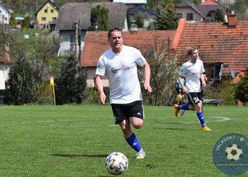 Adam Juřík hattrickem poslal Hovězí z Krhové s tříbrankovou porážkou