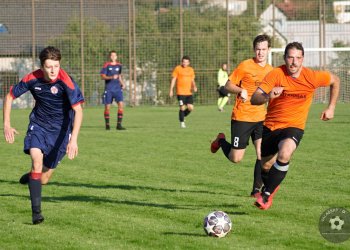 Krhová v Halenkově na dobrý úvod nenavázala. Kapitán Halenkova Tomáš Mikulenka byl střeleckým držákem