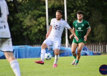 Hlučín díky Hendrychovi exceloval ve Valmezu. Domácí si stěžují na katastrofální trávník. Zápas hodnotí Martin Glamoš