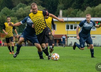 Valašská Bystřice blízko v Novém Hrozenkově k senzačním třem bodům