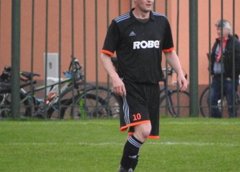 Foto č. 1 - Ze zlatého archívu valašského fotbalu - Rostislav Balejík si prošel vrcholy i pády rožnovského fotbalu