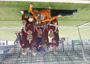 Foto č. 1 - Tým U 10 Valmezu úspěšně reprezentoval v halovém turnaji ve slovenské Korňi