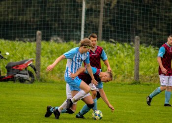 Foto č. 2 - Valašská jedenáctka pro Radomíra Kapustu - Má rád ty, co nosí dres s kanónem na hrudi!