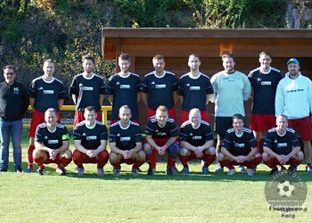 Foto č. 1 - Valašská jedenáctka pro Petra Orsága - Jasným cílem je udržet ve Lhotě u Vsetína fotbal a partu!