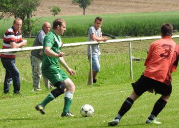 Foto č. 1 - Trenér Žlebek byl pro nás důležitým impulsem, říká držák zálohy Kladerub Tomáš Foukal