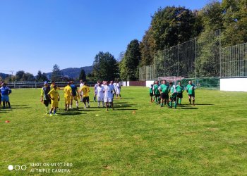 Foto č. 4 - Karolinka slavila 90 let i na hřišti