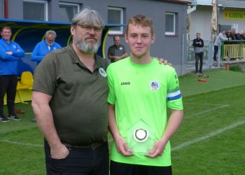Foto č. 4 - Meziokresní turnaj U 17 v Dolním Němčí slovem Pavla Janošíka a objektivem Pavla Březíka