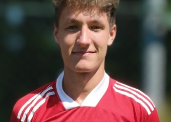 Foto č. 1 - Další nadějný dorostenec se posouvá do prvního týmu Valmezu - René Veselý