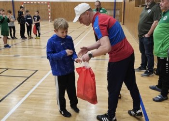 Foto č. 1 - U10 Valmezu nechyběla na turnaji O zimního krále přípravek