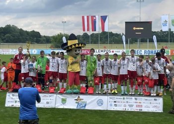 Foto č. 3 - Meziříčská U13 na parádním mezinárodním turnaji Frank Logistic CUP