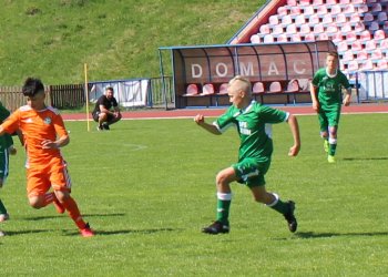 Foto č. 2 - Memoriál Vladimíra Betky výběrů OFS U12 ve Valašském Meziříčí. Náš výběr pátý v republice!