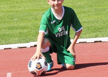 Foto č. 4 - Memoriál Vladimíra Betky výběrů OFS U12 ve Valašském Meziříčí. Náš výběr pátý v republice!