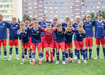 Foto č. 3 - První výhra meziříčské U13 ve Vítkovicích. Zářil hattrickem Topič