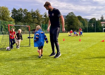Foto č. 4 - POZNEJ FOTBAL S FK PROSTŘEDNÍ BEČVA