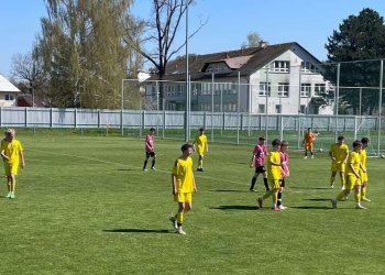Foto č. 5 - Dorost VKK vyhrál v Zubří. Ráček osmý gól sezony po přímáku