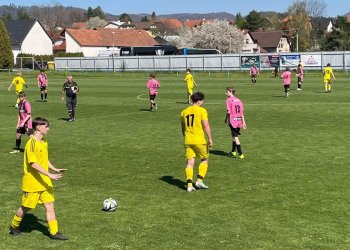 Foto č. 1 - Dorost VKK vyhrál v Zubří. Ráček osmý gól sezony po přímáku
