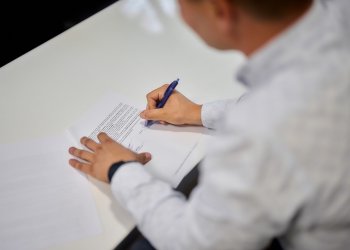 Foto č. 2 - Tomáš Surovec - znáte mě z hřiště. Už 10 let pomáhám i s prodejem nemovitostí