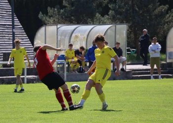Foto č. 1 - Druhá fotoreportáž z raritního dorosteneckého derby VKK