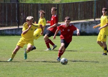 Foto č. 4 - Druhá fotoreportáž z raritního dorosteneckého derby VKK