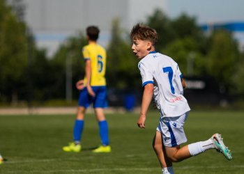 Foto č. 2 - Úspěch meziříčské kopané - Jiří Divín s Baníkem Ostrava vyhrál DAC Cup 2026