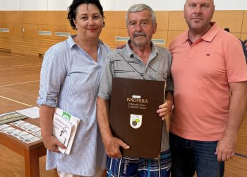 Foto č. 1 - Legenda valašské kopané a fotbalu ve Střítěži Luboš Kovář mapuje obdivuhodně tamní historii klubu