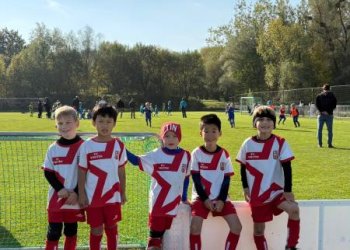 Foto č. 1 - Fotbalová radost vsetínské U6 a U7 ve Valašském Meziříčí