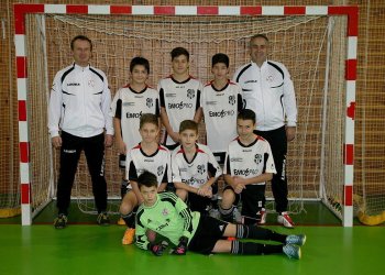 Foto č. 2 - Vánoční turnaj starších žáků Zašová 2015