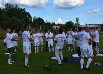 Foto č. 62 - Kateřinice - Lhota u Vsetína a oslavy prvního místa v 1. B třídě