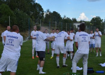 Foto č. 63 - Kateřinice - Lhota u Vsetína a oslavy prvního místa v 1. B třídě