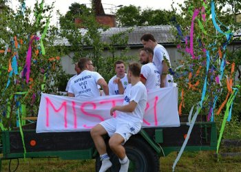 Foto č. 84 - Kateřinice - Lhota u Vsetína a oslavy prvního místa v 1. B třídě